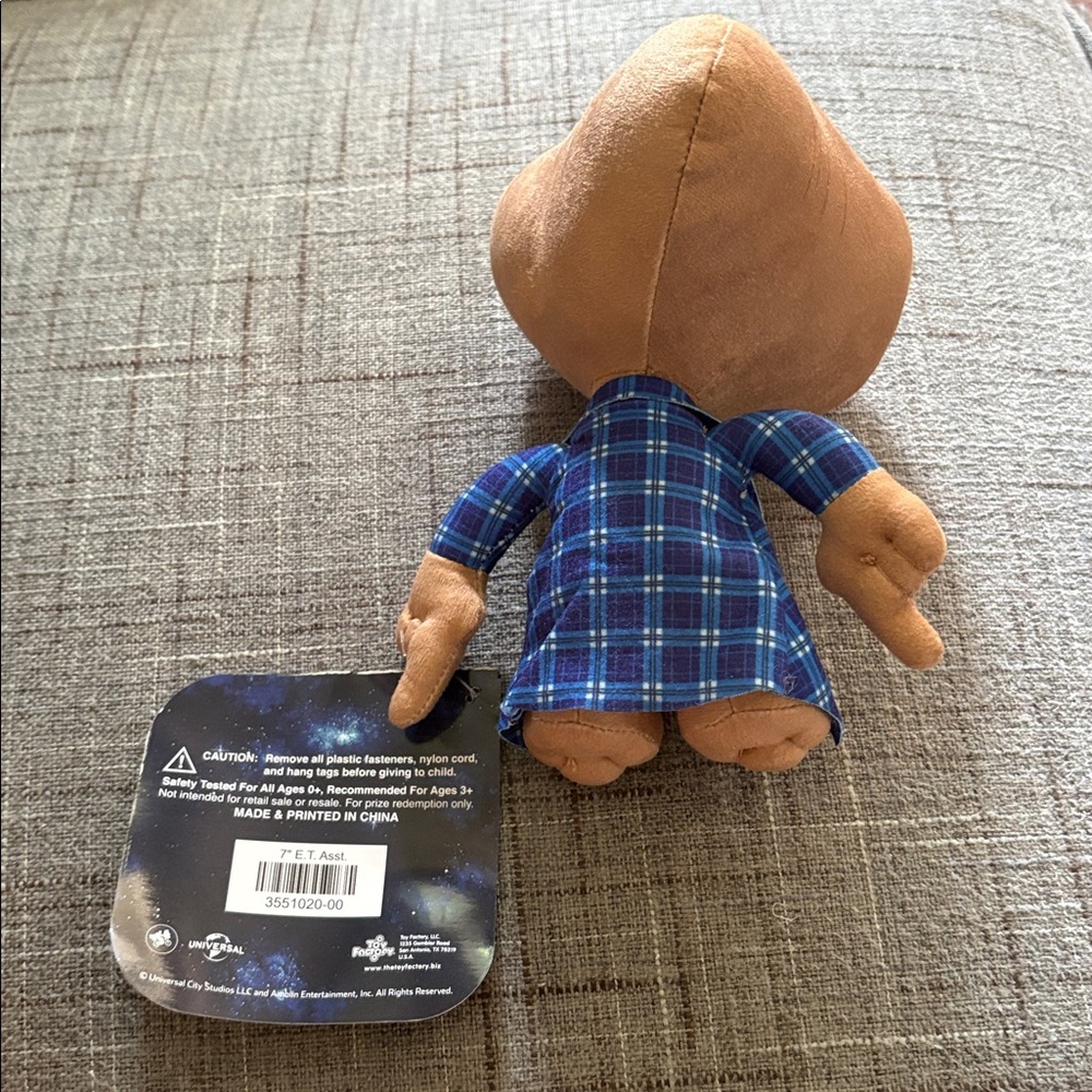 E.T. 7” Plushie NWT - Picture 2 of 2